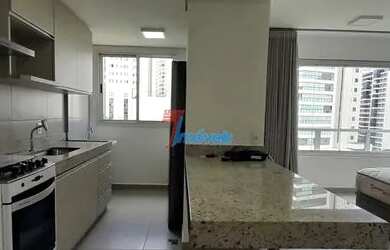 Imagem: O apartamento possui 1 Dormitório, 1 Banheiro, 1 Vaga na garagem