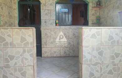 Imagem: A casa possui 2 Dormitórios, 1 Banheiro, 1 Vaga na garagem