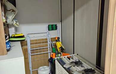 Imagem: O apartamento possui 4 Dormitórios, 1 Banheiro, 2 Vagas na