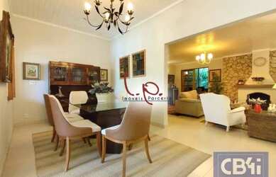 Imagem 8: Encantadora Casa com Localização Privilegiada no Coração de Itaipava, Toda Reformada, com