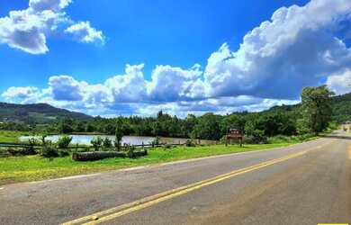 Imagem: A fazenda possui 11.000m² de Área e está localizado em Nova