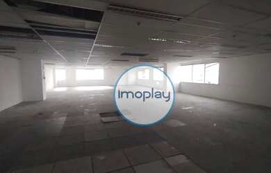 Imagem 2: Conjunto comercial com 464m² vão livre, 02 banheiros, 01 copa e 04 vagas