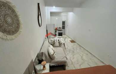 Imagem: O apartamento possui 1 Dormitório, 1 Banheiro, 1 Vaga na garagem