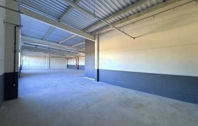 Imagem 13: Sala comercial no Bairro do Salto, com 240 m², estacionamento rotativo...