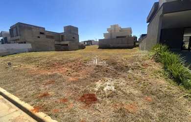 Imagem: O terreno possui 262m² de Área e está localizado em Jardins