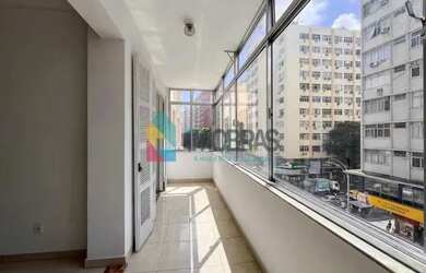 Imagem: O apartamento possui 3 Dormitórios, 1 Banheiro, 127m² de Área