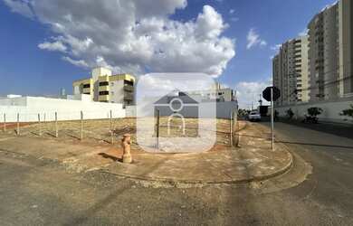 Imagem: O terreno possui 260m² de Área e Imóvel novo e está localizado