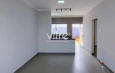 Imagem: A casa possui 2 Dormitórios, 2 Banheiros, 4 Vagas na garagem