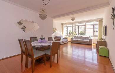 Imagem: O apartamento possui 3 Dormitórios, 2 Banheiros, 1 Vaga na