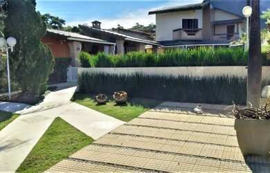 Imagem: A casa em condomínio possui 5 Dormitórios, 5 Banheiros, 4