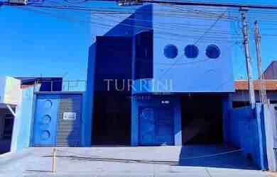 Imagem: O depósito possui 5 Vagas na garagem, 242m² de Área e está