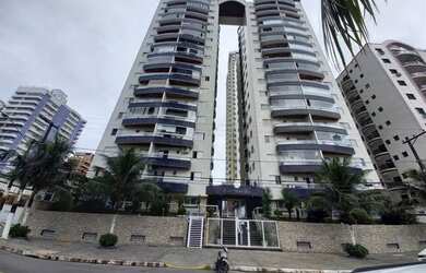 Imagem: O apartamento possui 4 Dormitórios, 1 Banheiro, 5 Vagas na