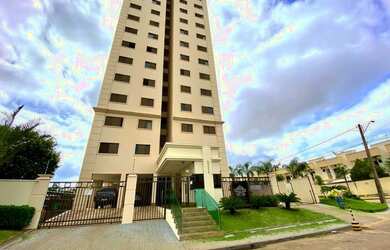 Imagem: O apartamento possui 2 Dormitórios, 1 Banheiro, 2 Vagas na