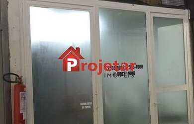 Imagem: O depósito possui 51m² de Área e está localizado em Barro