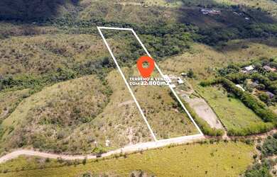Imagem: O terreno possui 22.800m² de Área e está localizado em St