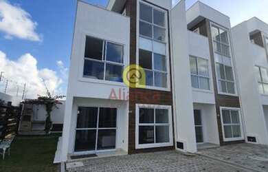 Imagem: A casa em condomínio possui 3 Dormitórios, 4 Banheiros, 2