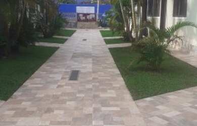 Imagem: A casa possui 2 Dormitórios, 2 Banheiros, 1 Vaga na garagem