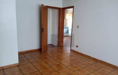 Imagem: O apartamento possui 4 Dormitórios, 2 Banheiros, 2 Vagas na