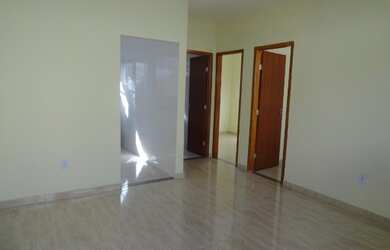 Imagem: A casa possui 2 Dormitórios, 1 Banheiro, 1 Vaga na garagem