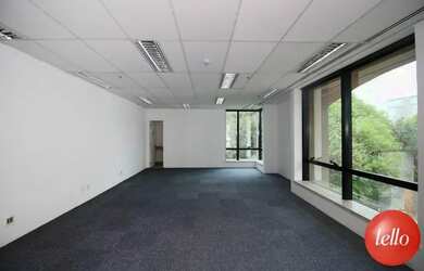 Imagem: O depósito possui 6m² de Área e está localizado em Paraíso