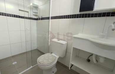 Imagem: A casa possui 3 Dormitórios, 4 Banheiros, 5 Vagas na garagem