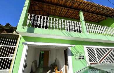 Imagem: A casa possui 2 Dormitórios, 1 Banheiro, 1 Vaga na garagem