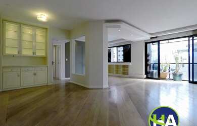 Imagem: O apartamento possui 2 Dormitórios, 4 Banheiros, 2 Vagas na