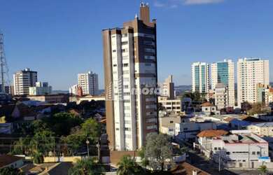 Imagem: O apartamento possui 3 Dormitórios, 5 Banheiros, 4 Vagas na