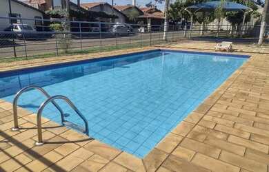 Imagem: A casa em condomínio possui 2 Dormitórios, 1 Banheiro, 3 Vagas