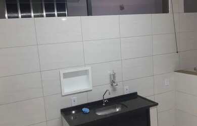 Imagem: A kitnet possui 1 Dormitório e 1 Banheiro e está localizado