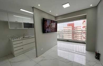 Imagem: O apartamento possui 2 Dormitórios, 1 Banheiro, 1 Vaga na garagem