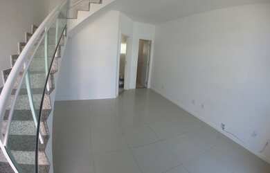 Imagem: A casa possui 2 Dormitórios, 2 Banheiros, 1 Vaga na garagem