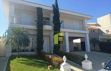 Imagem: A casa em condomínio possui 4 Dormitórios, 1 Banheiro, 5 Vagas