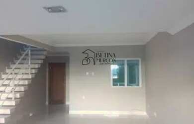 Imagem: A casa possui 4 Dormitórios, 5 Banheiros, 5 Vagas na garagem