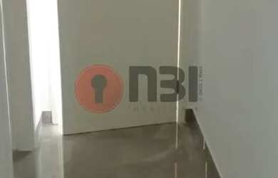 Imagem: O apartamento possui 3 Dormitórios, 1 Banheiro, 1 Vaga na garagem