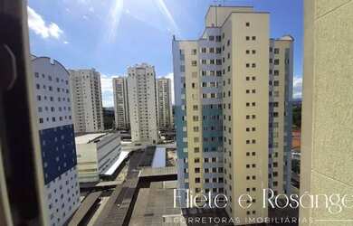 Imagem: O apartamento possui 1 Dormitório, 1 Banheiro, 1 Vaga na garagem