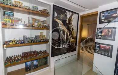 Imagem 15: RIVIERA DEL SOL. Piscina, Varanda, Guarda roupae315m² de Área