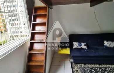 Imagem: A kitnet possui 1 Banheiro, 1 Vaga na garagem, 24m² de Área