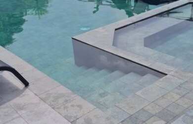 Imagem: A casa em condomínio possui 5 Dormitórios, 5 Banheiros, 4