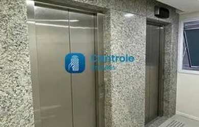 Imagem 10: Sala comercial com garagem no bairro Agronômica, em Florianópolis