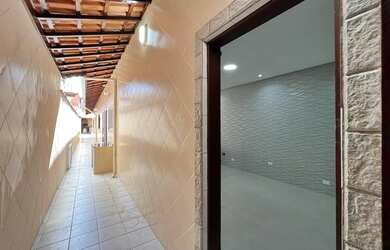 Imagem 3: Casa para venda tem 133 metros quadrados com 3 quartos em Tupi - Praia...