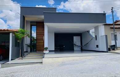 Imagem: A casa em condomínio possui 2 Dormitórios, 2 Banheiros, 3