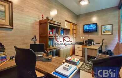 Imagem 16: Encantadora Casa com Localização Privilegiada no Coração de Itaipava, Toda Reformada, com