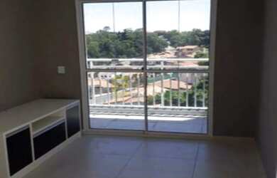 Imagem: O apartamento possui 2 Dormitórios, 1 Banheiro, 2 Vagas na