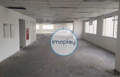 Imagem 4: Conjunto comercial com 464m² vão livre, 02 banheiros, 01 copa e 04 vagas