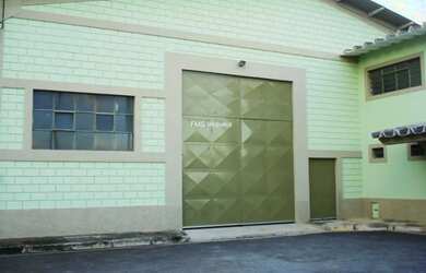 Imagem: O depósito possui 4 Vagas na garagem e 800m² de Área e está