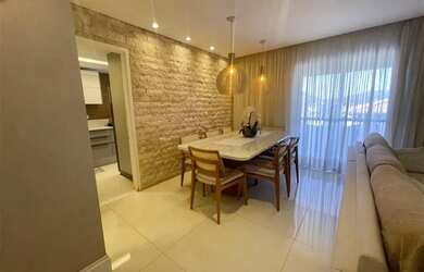 Imagem: O depósito possui 2 Vagas na garagem, 188m² de Área e está