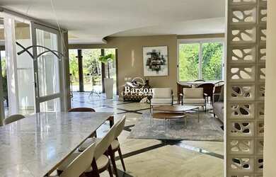 Imagem 15: Casa com 6 suítes a venda na Praia da Ferradura em Armação dos Búzios...