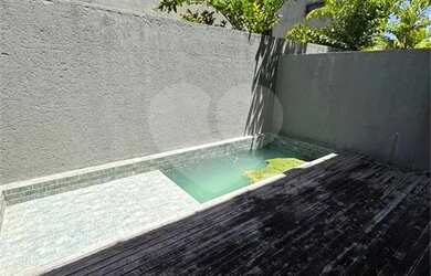 Imagem: O apartamento possui 3 Dormitórios, 4 Banheiros, 2 Vagas na