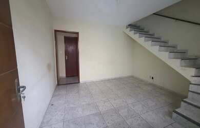 Imagem 5: Imóvel para venda possui 75 metros quadrados com 2 quartos em Centro...